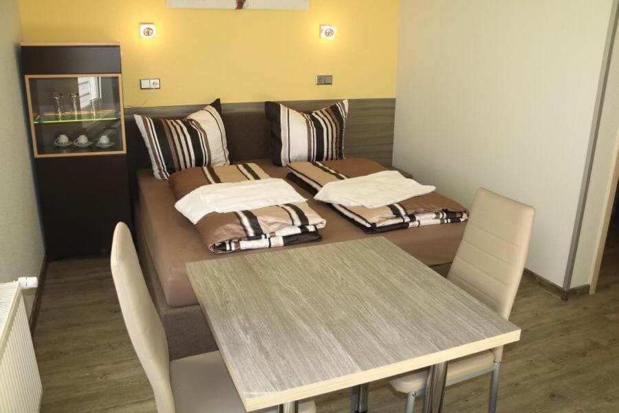 Pension Florion Bernburg Dış mekan fotoğraf